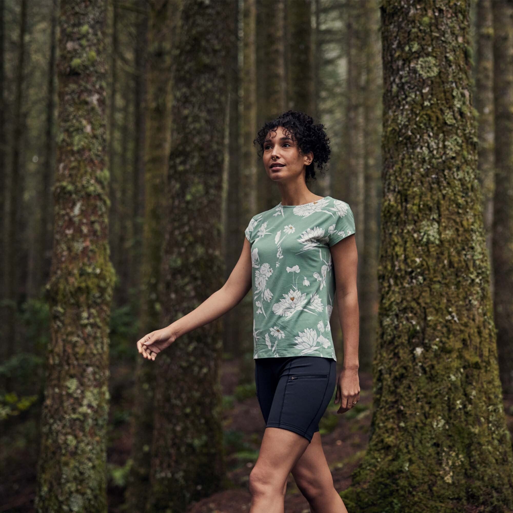 Neha T-Shirt - Thyme Lotus