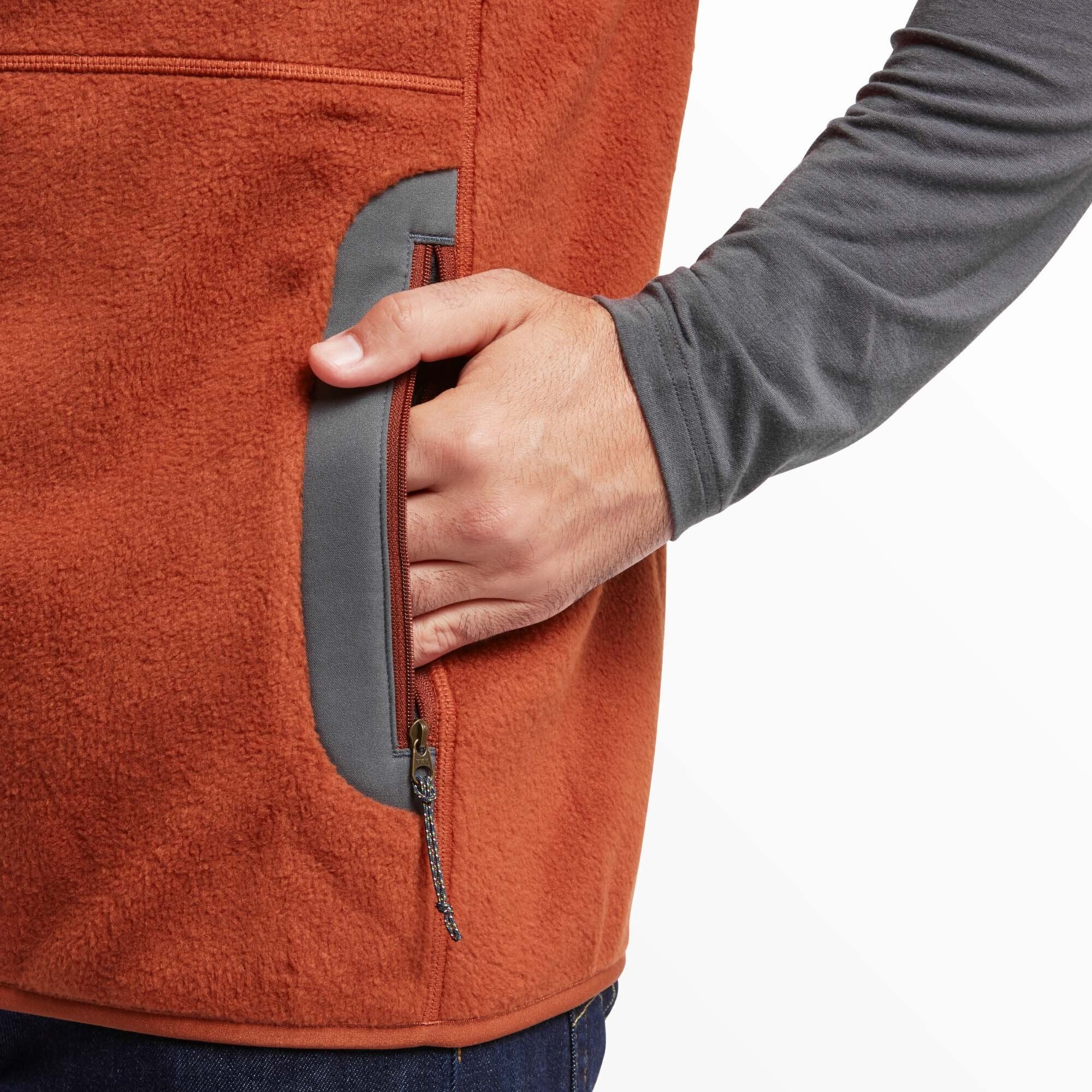 Sanani Eco Fleece Vest - Clay Red